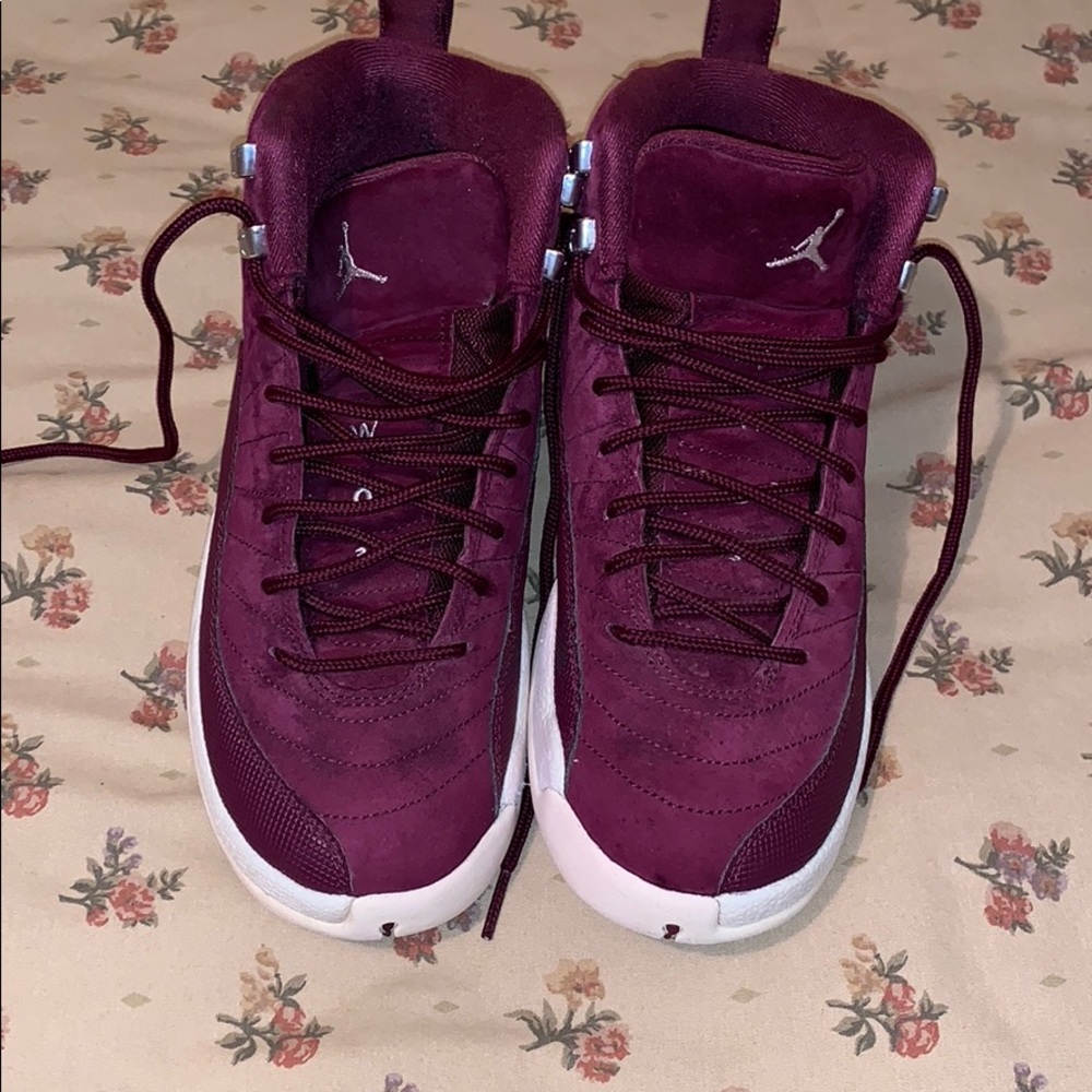 Jordan 12 Bordeaux